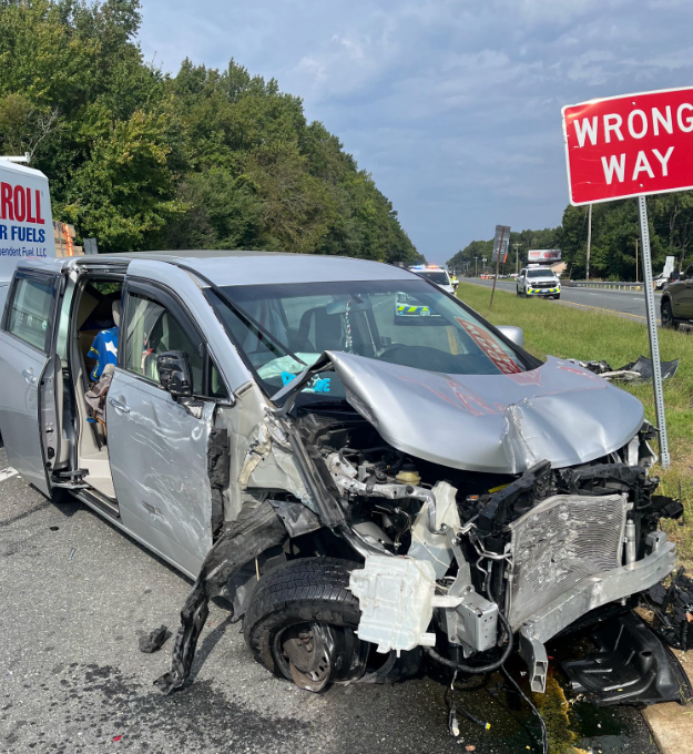 NISSAN QUEST CRASH